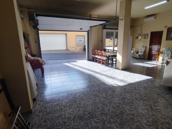 Nave en calle Luis Gálvez, 11