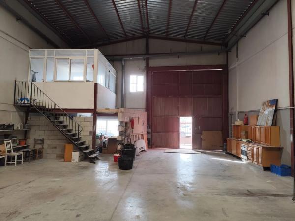 Nave en Construccion, 9