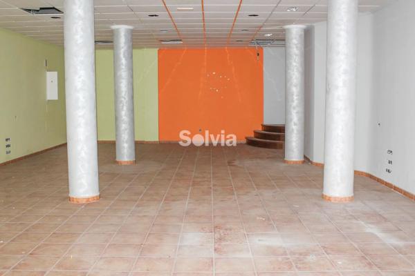 Local o nave en calle Sorolla