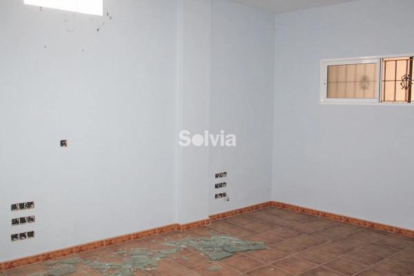 Local o nave en calle Sorolla