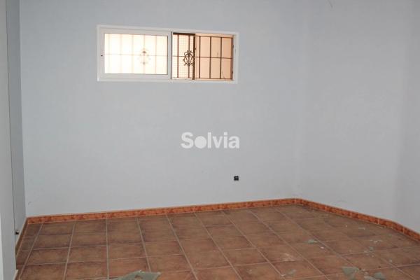 Local o nave en calle Sorolla