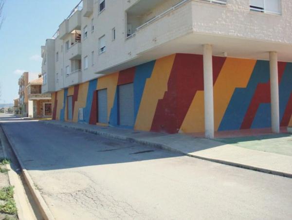 Local en avenida Tomás Villanueva, 1