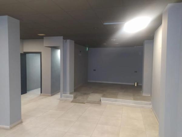 Local en calle Luis Galiana, 15