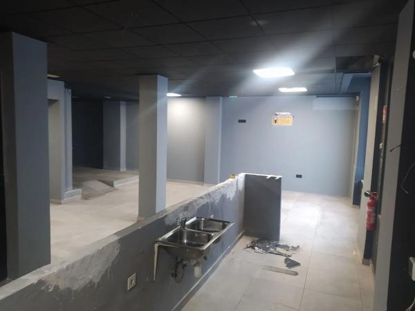 Local en calle Luis Galiana, 15