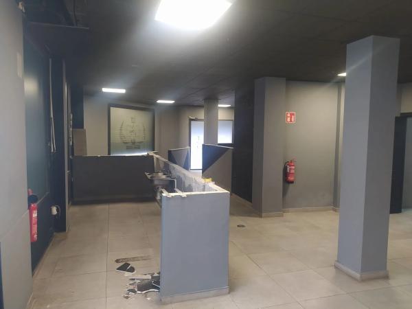 Local en calle Luis Galiana, 15