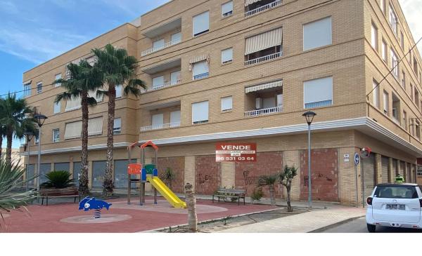 Local en calle San Juan Ribera, 12