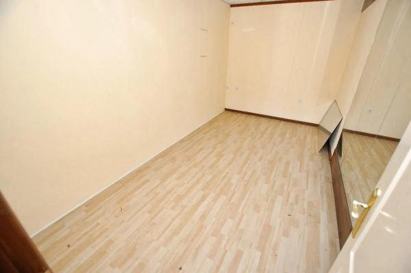 Local en avenida de las Naciones, 81 b