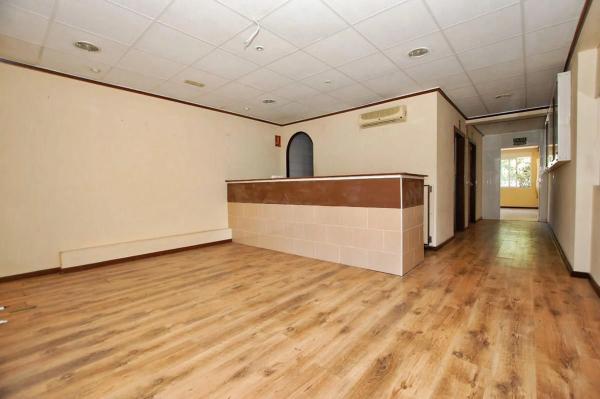 Local en avenida de las Naciones, 81 b