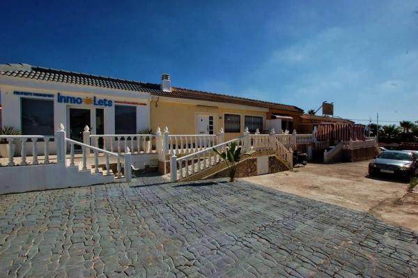 Local en avenida de las Naciones, 81 b