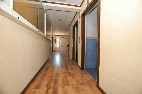 Local en avenida de las Naciones, 81 b