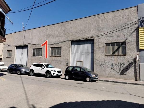 Nave en calle Conde de Vallellano, 1