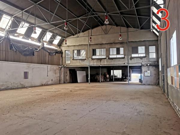 Nave en calle Conde de Vallellano, 1