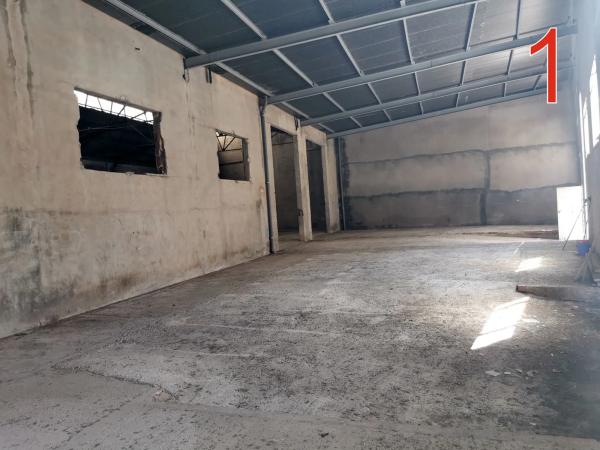 Nave en calle Conde de Vallellano, 1