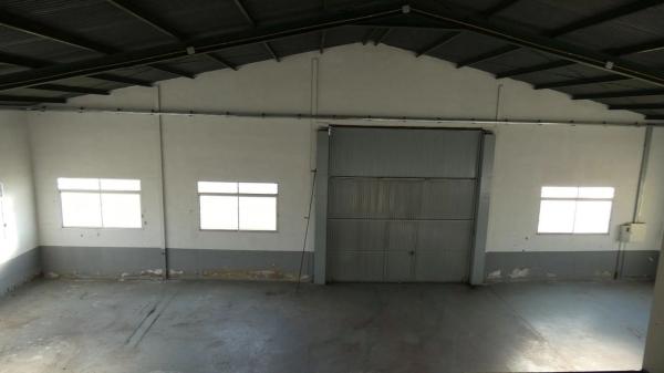 Nave en vereda Rondaina, 56