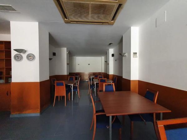 Local en calle José Mira Conesa, 12