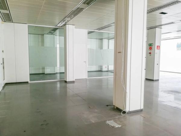 Local o nave en avenida Juan Carlos i