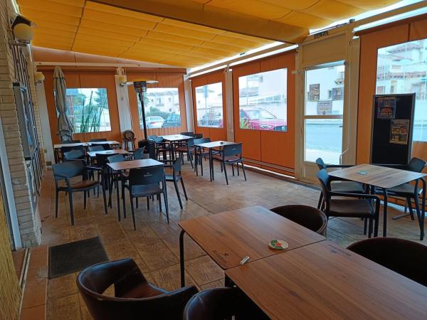 Local en plaza la figuera, 1