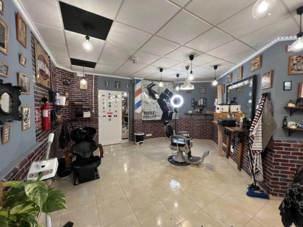 Local en Zona Pueblo