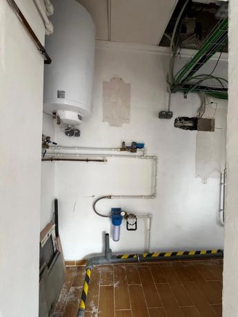 Local en calle Larramendi, 58