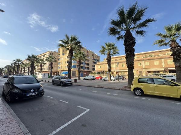 Local en calle Garcia Lorca, 15