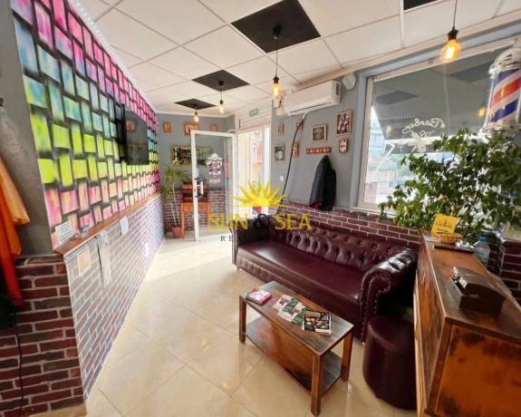 Local en Zona Pueblo