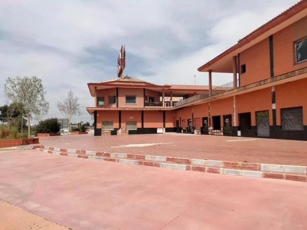 Local en Zona Pueblo