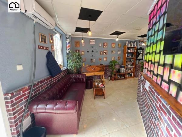 Local en Zona Pueblo