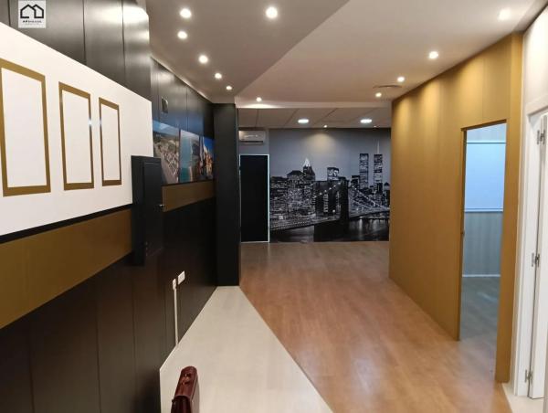 Local en Zona Pueblo