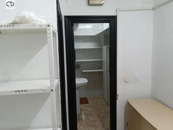 Local en Zona Pueblo