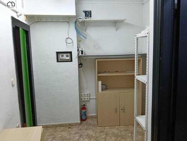 Local en Zona Pueblo