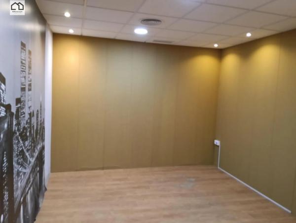 Local en Zona Pueblo