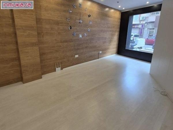 Local en Zona Pueblo