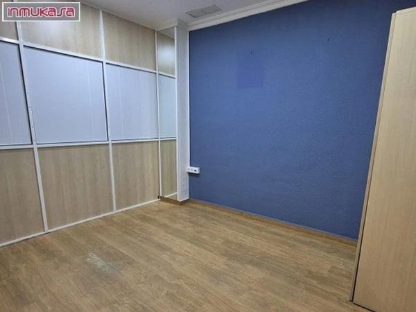 Local en Zona Pueblo