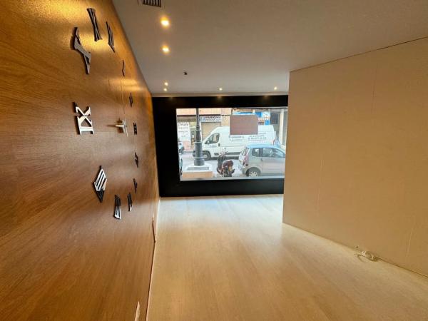 Local en Zona Pueblo