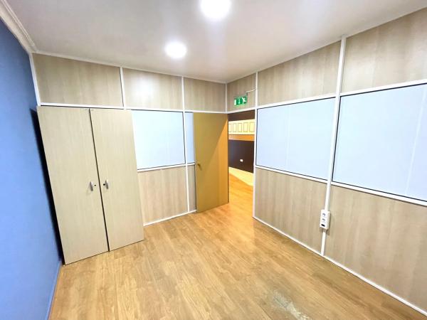 Local en avenida del País Valencià, 58