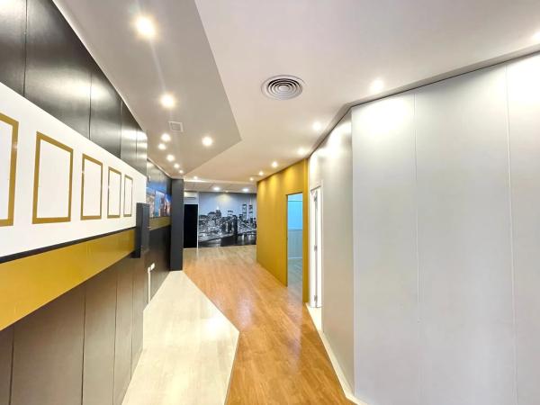 Local en avenida del País Valencià, 58