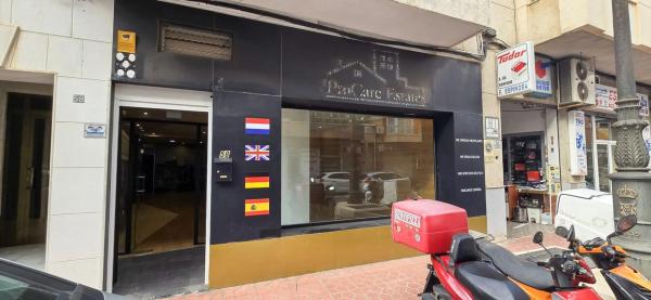 Local en avenida del País Valencià, 58