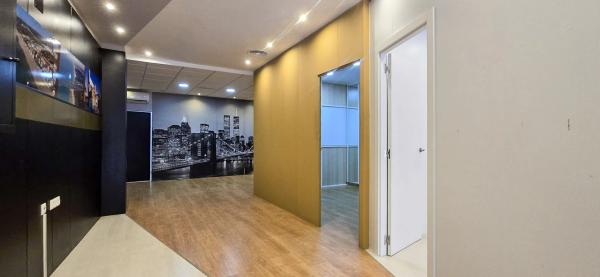 Local en avenida del País Valencià, 58