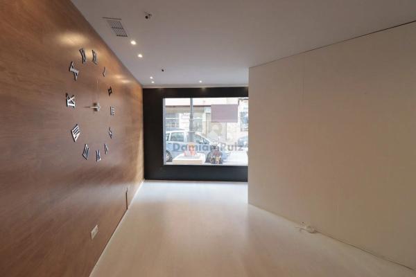 Local en avenida del País Valencià, 58