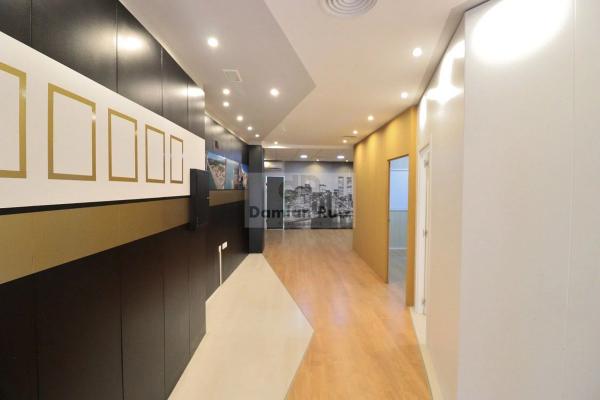 Local en avenida del País Valencià, 58