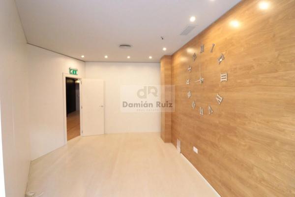 Local en avenida del País Valencià, 58