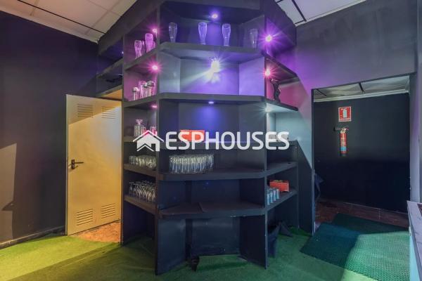 Local en Zona Pueblo