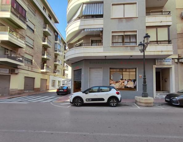 Local en avenida del País Valencià
