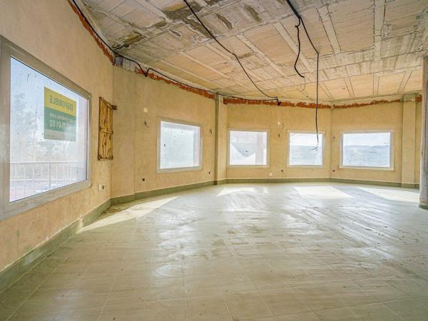 Local en Polígono Sup-7