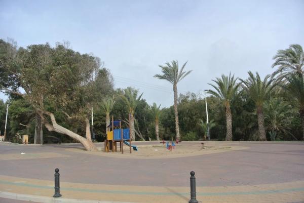 Local en carretera a La Playa