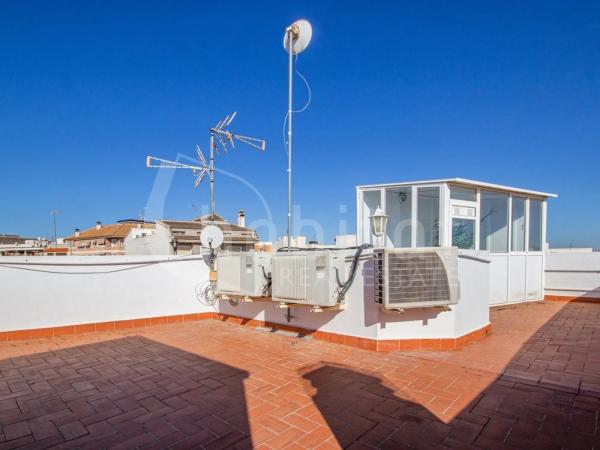 Local en calle Santos Médicos