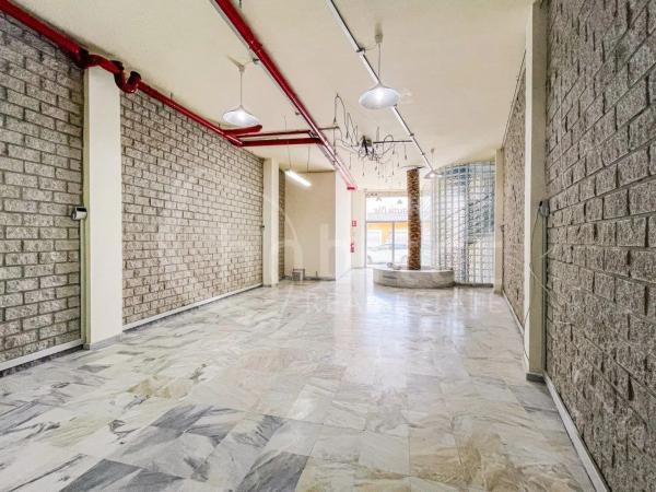 Local en calle Santos Médicos