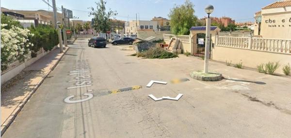 Local en calle Isla Dragonera