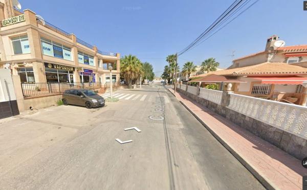 Local en calle Isla Dragonera