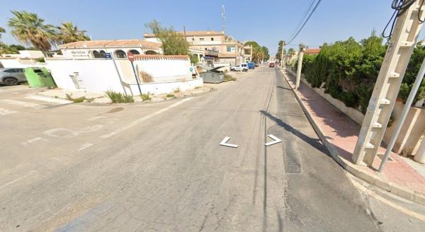 Local en calle Isla Dragonera